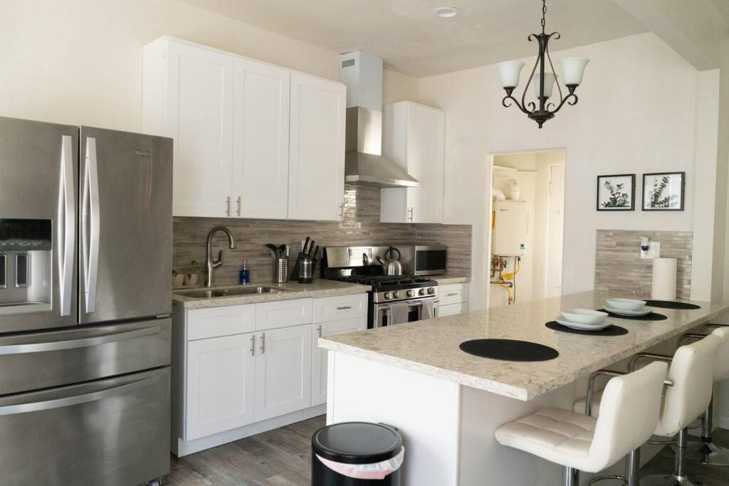 Spacious 2-Bedroom Unit In Hollywood Los Angeles Exterior foto