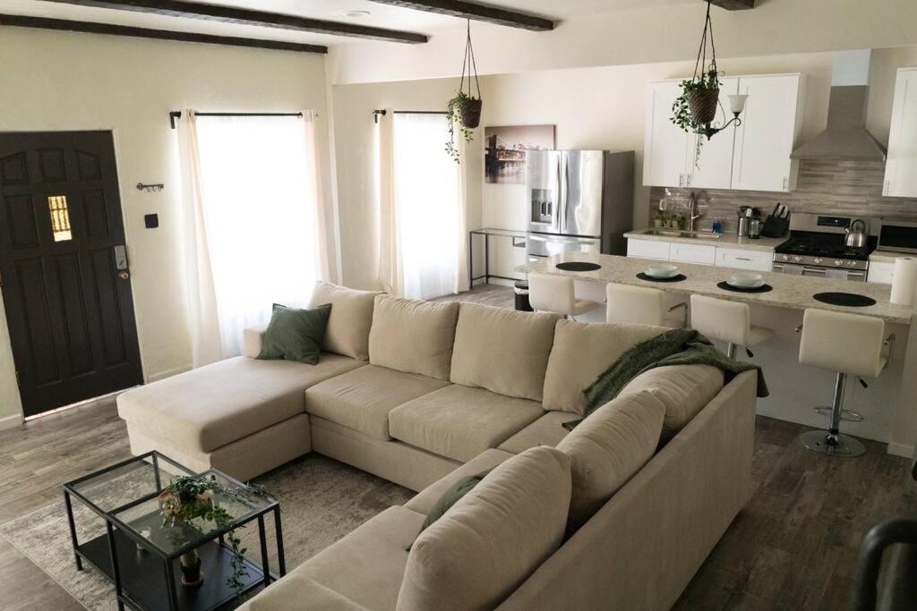 Spacious 2-Bedroom Unit In Hollywood Los Angeles Exterior foto